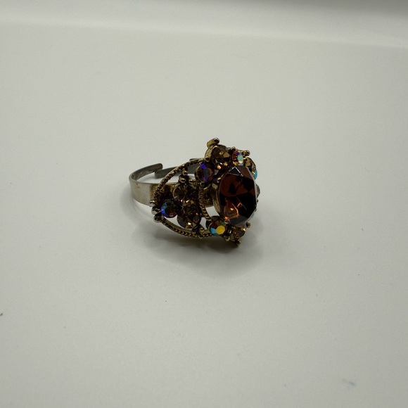 🛍️ Amber Statement Ring Adjustable Silver Tone Band Vintage Style Sparkle - Picture 6 of 7